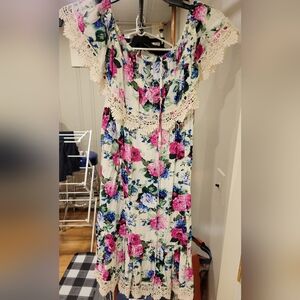 Nwot Floral Crochet Lace Trim Off The Shoulder Dress